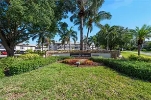 215 Cypress Way E, Naples, FL 34110 - Photo 1