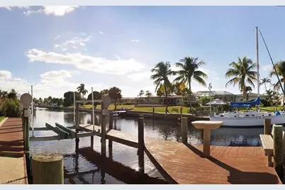 3010 SE 18th Pl, Cape Coral, FL 33904 - Photo 1