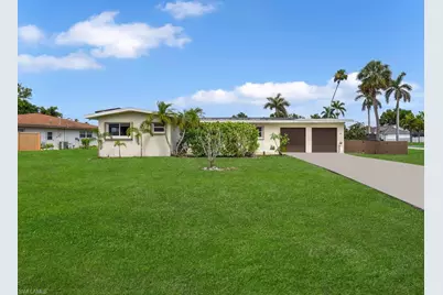 587 Sanford Dr, Fort Myers, FL 33919 - Photo 1