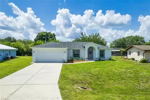 13621 River Forest Dr, Fort Myers, FL 33905 - Photo 1