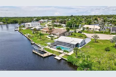 399 Grenier Dr, North Fort Myers, FL 33903 - Photo 1