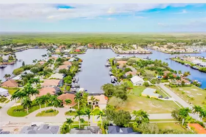 171 Cays Dr, Naples, FL 34114 - Photo 1