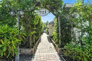 721 9th St S, Naples, FL 34102 - Photo 1