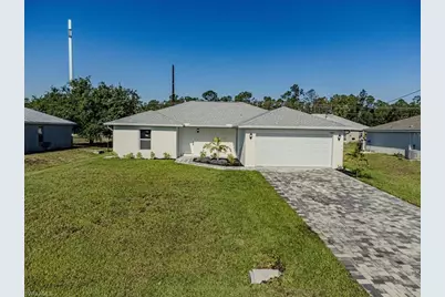 3334 NE 8th Pl, Cape Coral, FL 33909 - Photo 1