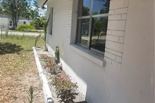 1605 Pawnee St, Fort Myers, FL 33916 - Photo 1