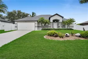 2206 NE 17th Pl, Cape Coral, FL 33909 - Photo 1