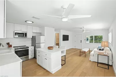 1324 Highlands Dr, Naples, FL 34103 - Photo 1