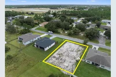 14071 Carlos St, Fort Myers, FL 33905 - Photo 1