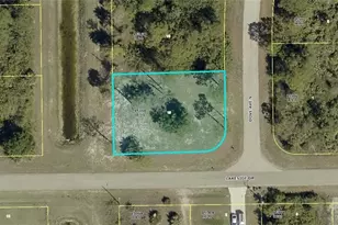 466 Dove Ave, Lehigh Acres, FL 33974 - Photo 1