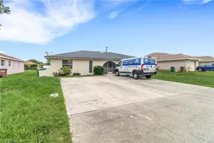 31 NE 16th Pl, Cape Coral, FL 33909 - Photo 1