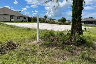 3216 NE 15th Pl, Cape Coral, FL 33909 - Photo 1