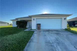 2817 NW 18th Pl, Cape Coral, FL 33993 - Photo 1
