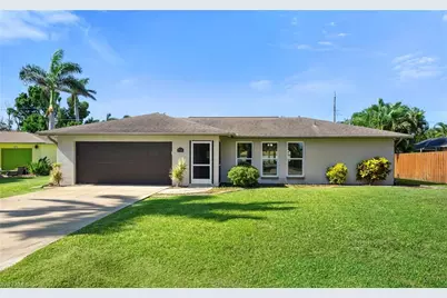 718 Coral Dr, Cape Coral, FL 33904 - Photo 1