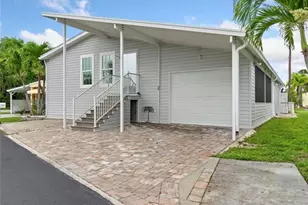 113 Willow Ln, Naples, FL 34114 - Photo 1