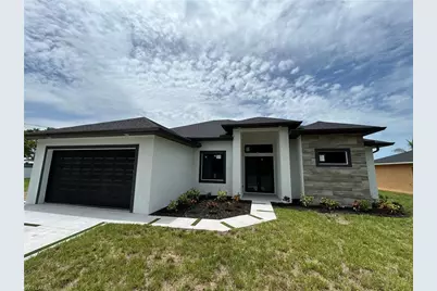 304 Jacaranda Pkwy E, Cape Coral, FL 33909 - Photo 1