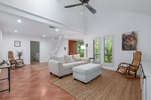 1271 Solana Rd, Naples, FL 34103 - Photo 1