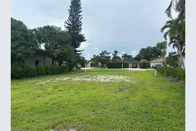 614 109th Ave N, Naples, FL 34108 - Photo 1