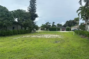 614 109th Ave N, Naples, FL 34108 - Photo 1