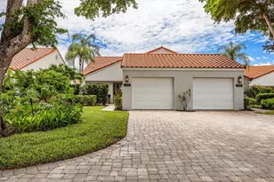 833 Reef Point Cir, Naples, FL 34108 - Photo 1