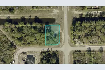 907 Sterling St E, Lehigh Acres, FL 33974 - Photo 1