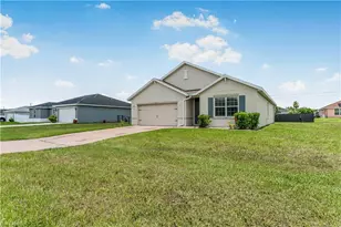 429 NW 3rd Ln, Cape Coral, FL 33993 - Photo 1