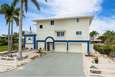 17911 Grey Heron Ct, Fort Myers Beach, FL 33931 - Photo 1