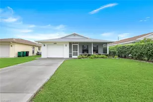 695 104th Ave N, Naples, FL 34108 - Photo 1