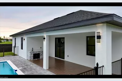 2126 NE 26th St, Cape Coral, FL 33909 - Photo 1