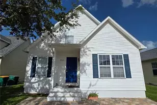 250 Leawood Cir, Naples, FL 34104 - Photo 1