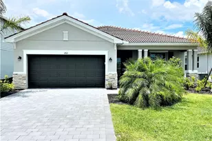 2611 Scarlet Wy, Naples, FL 34120 - Photo 1