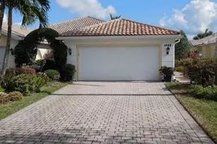 4688 Ossabaw Way, Naples, FL 34119 - Photo 1