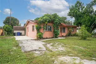 905 Narcissus St, North Fort Myers, FL 33903 - Photo 1