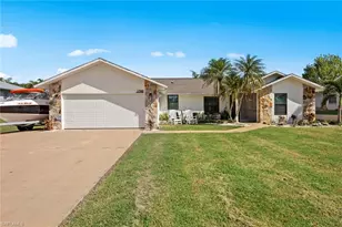 17585 Taylor Dr, Fort Myers, FL 33908 - Photo 1