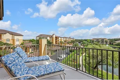 195 Vintage Cir #402, Naples, FL 34119 - Photo 1