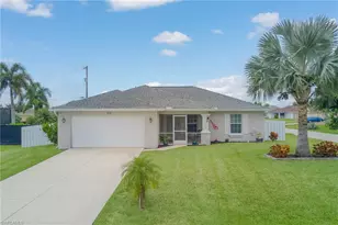 712 NE 1st Pl, Cape Coral, FL 33909 - Photo 1