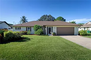 92 Chardon Pl, Naples, FL 34110 - Photo 1