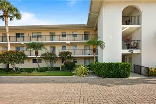 45 High Point Cir S, Naples, FL 34103 - Photo 1