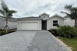 2357 Avocado Ln, Naples, FL 34120 - Photo 1