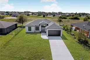 468 Paddock St, Lehigh Acres, FL 33974 - Photo 1