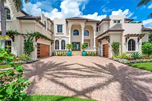 651 21st Ave S, Naples, FL 34102 - Photo 1