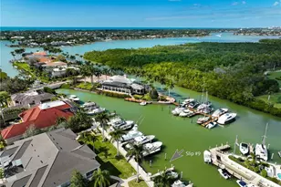 1777 Gulfstar Dr S, Naples, FL 34112 - Photo 1