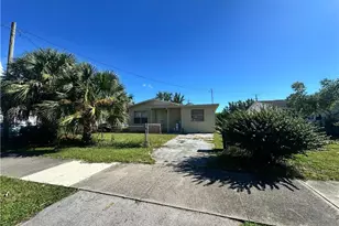 1316 5th Ave N, Naples, FL 34102 - Photo 1