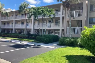 7340 Glenmoor Ln, Naples, FL 34104 - Photo 1