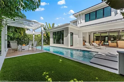 644 W Lake Dr, Naples, FL 34102 - Photo 1