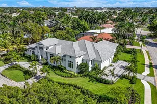 710 Willowhead Dr, Naples, FL 34103 - Photo 1