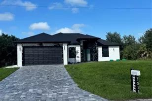 1011 Glenn Ave, Lehigh Acres, FL 33972 - Photo 1