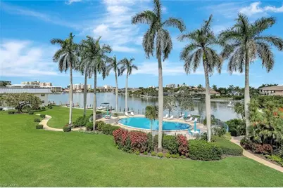 383 Harbour Dr #304, Naples, FL 34103 - Photo 1