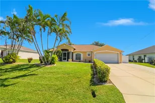 2905 NE 1st Pl, Cape Coral, FL 33909 - Photo 1