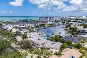 261 Banyan Blvd, Naples, FL 34102 - Photo 1