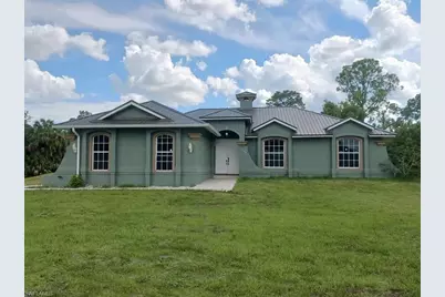 120 18th Ave NE, Naples, FL 34120 - Photo 1